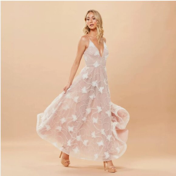 Josephine Sleeveless V-Neck 3D Maxi Dress - Picture 1 of 11